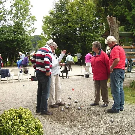 Holiday Eifellux 2 Korperich